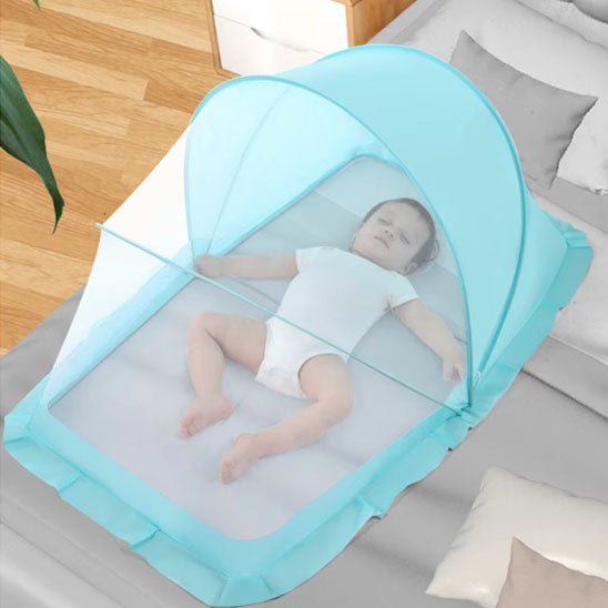 moustiquaire-lit-bébé-repos-de-votre-tout-petit