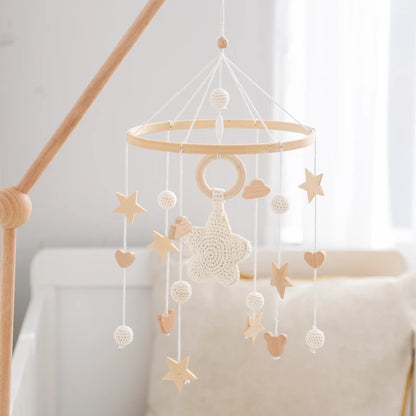 mobile-en-bois-bebe-accessoire-indispensable